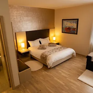 Scallop Self Check-in 4*, Zadar Croácia
